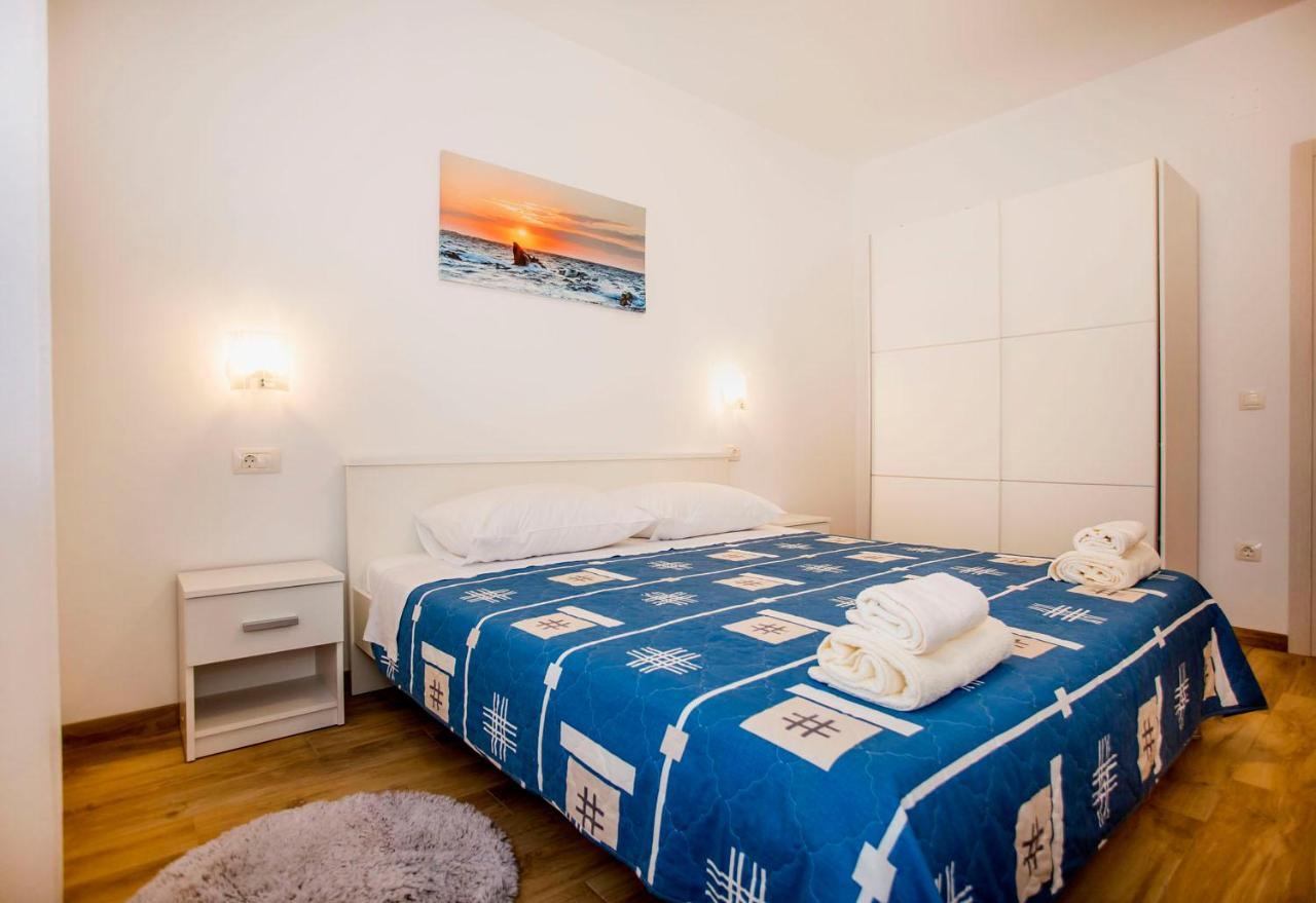 Apartmani Dragica 로비니 외부 사진