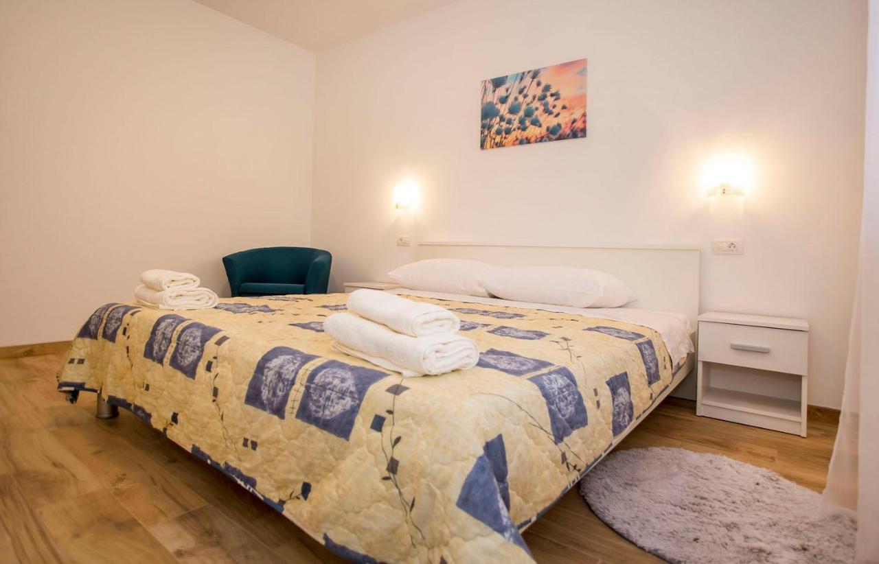 Apartmani Dragica 로비니 외부 사진