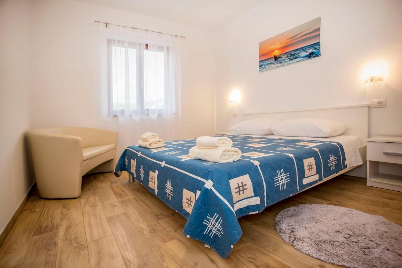 Apartmani Dragica 로비니 외부 사진
